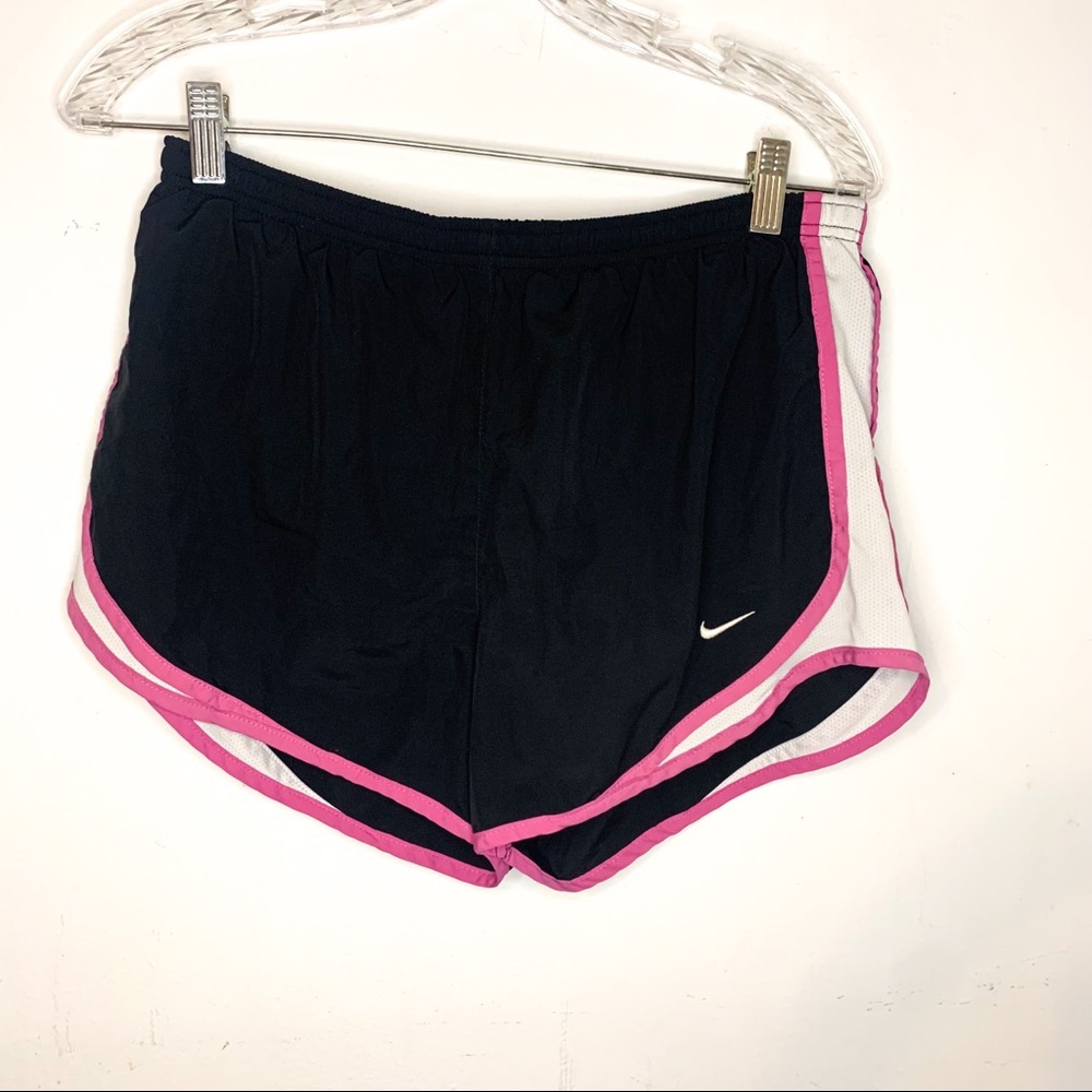 Nike Shorts Activewear Fit Dry Pink/Black Athleisure Lined Women’s Medium